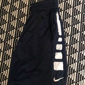 Nike Elite Basketball Shorts Size Medium